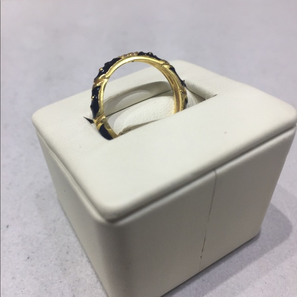 Authentic 18Kt Yellow Gold Diamond Hidalgo Ring - Picture 4 of 4